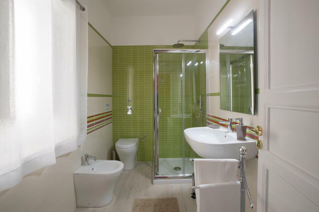 Il Re E La Regina Trapani Apartment ภายนอก รูปภาพ
